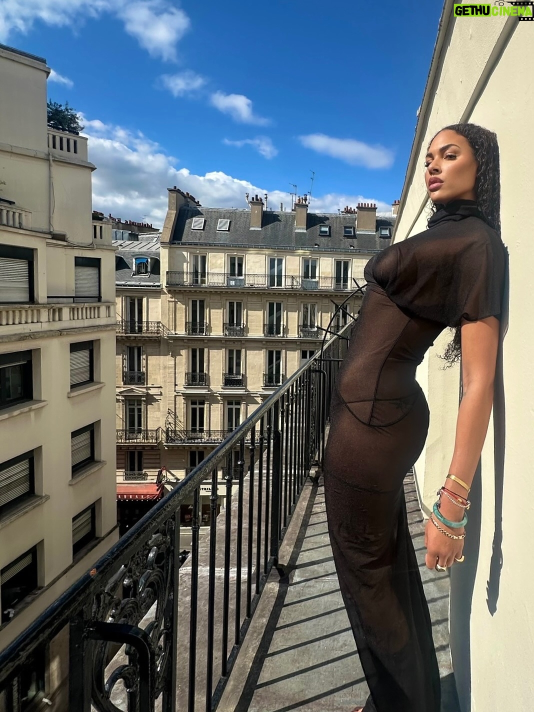 Liz Cambage - 31.2K Likes - another Rick Thursday 🖤✨ so much love for my @rickowensonline family and forever in awe of this magic