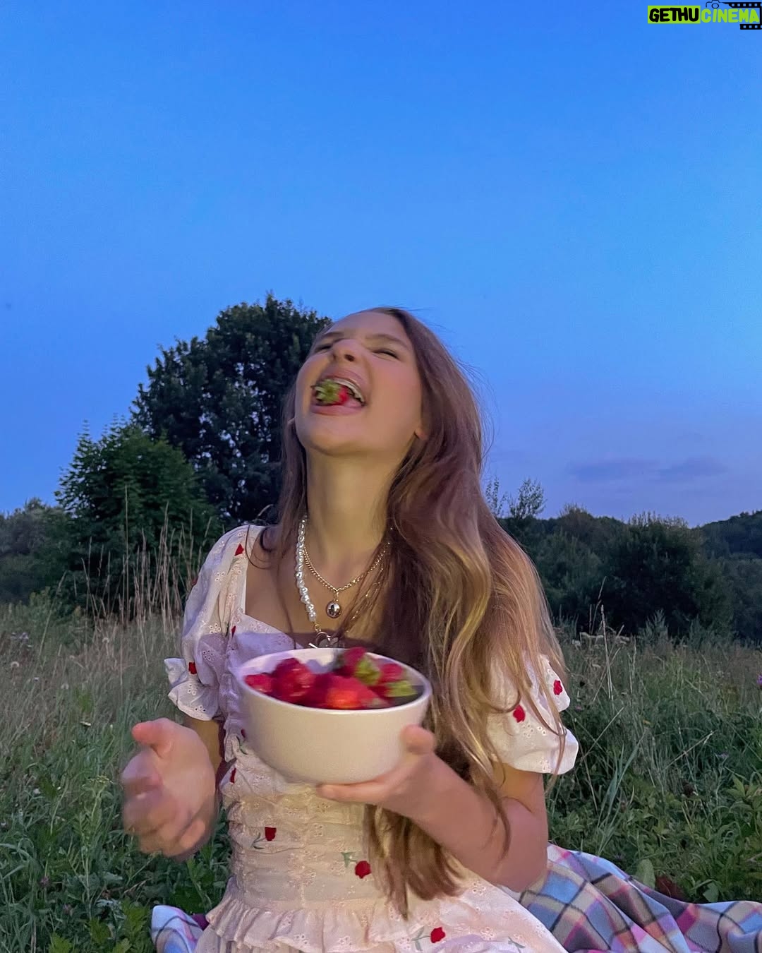 Liza Anokhina - 386K Likes - 