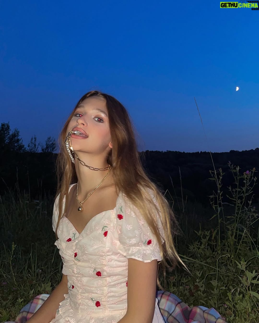 Liza Anokhina - 386K Likes - 