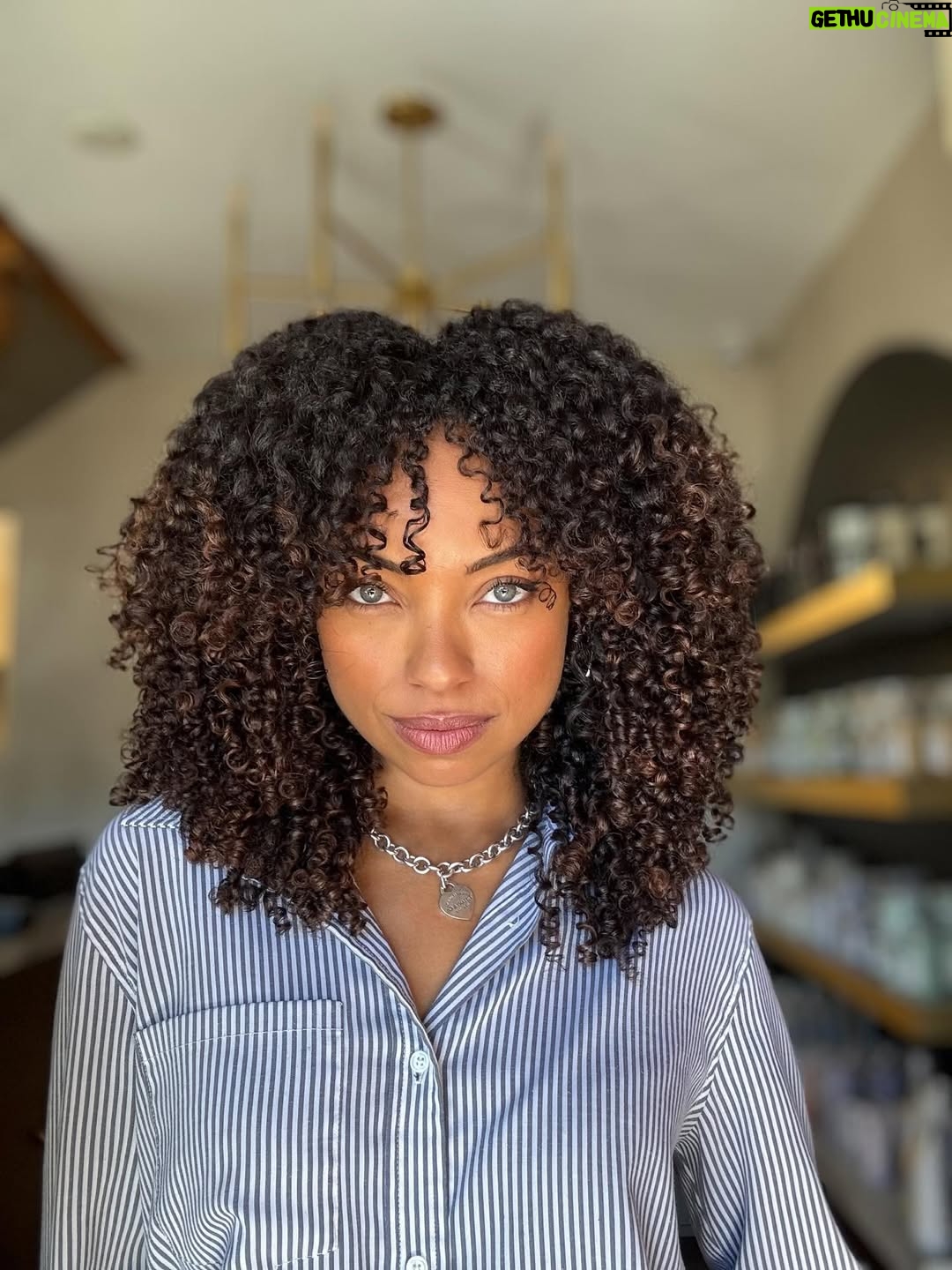 Logan Browning - 32.1K Likes - 👩🏽‍🦱 ✂️ 🦁 

thank you @hairbyreema 🙌🏽🙌🏽🙌🏽