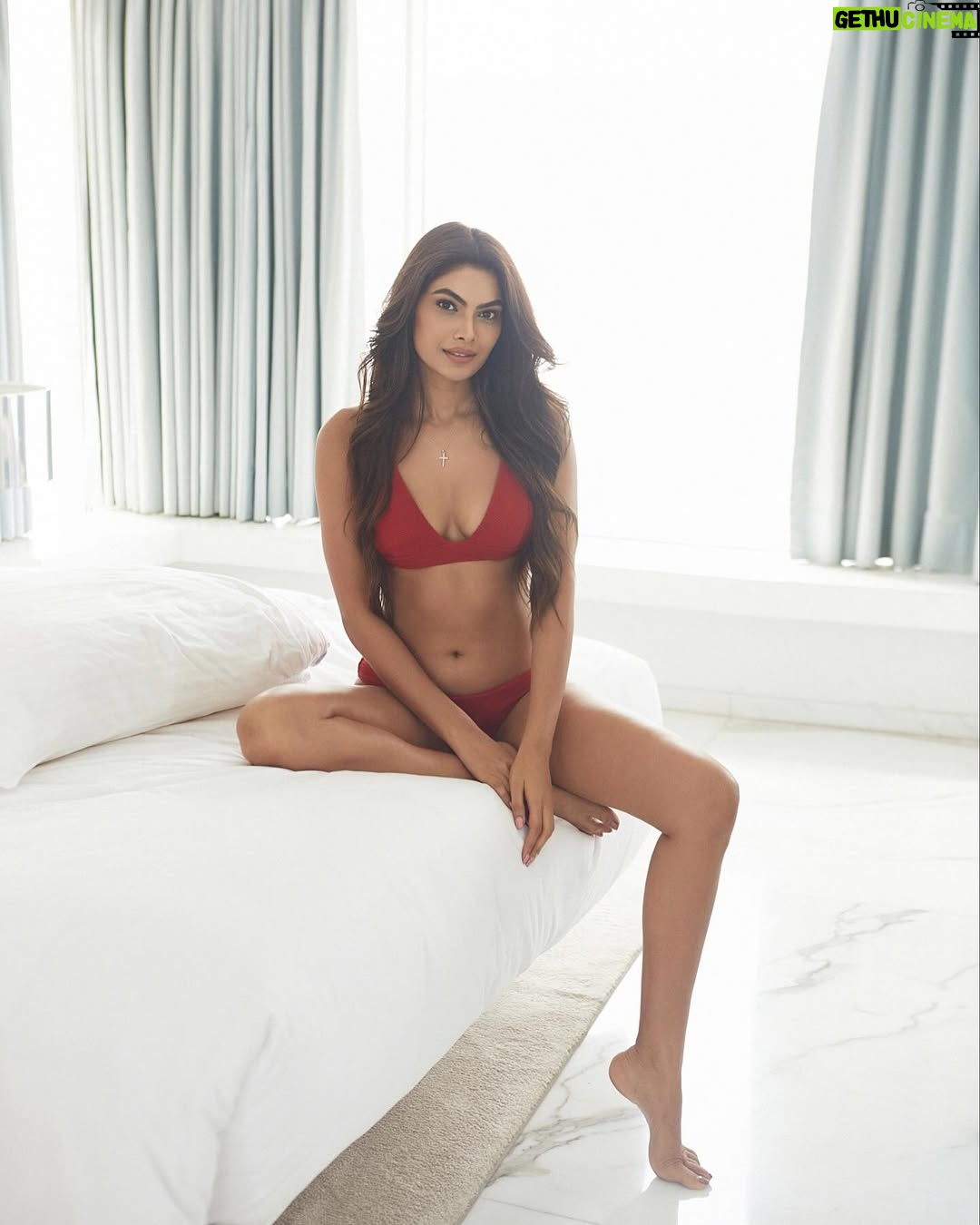 Lopamudra Raut - 60.9K Likes - Long time no seeeee 😘 
@monashairandbeauty @sunny_hairr