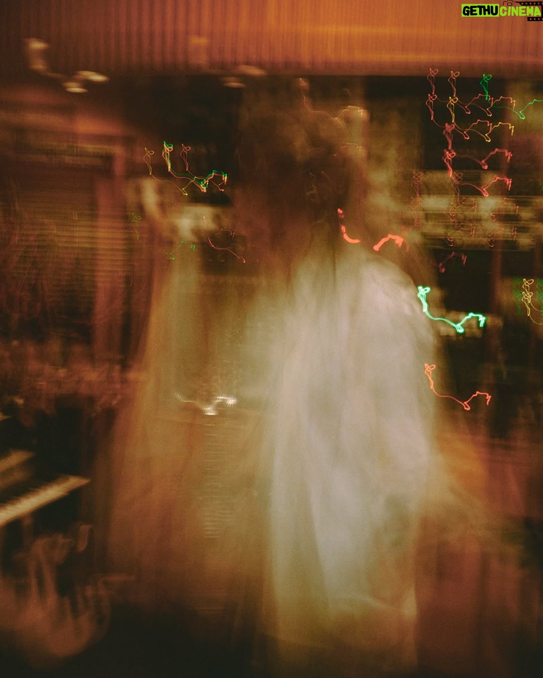 Lorde - 484.4K Likes - Hanging out with Martine for @documentjournal