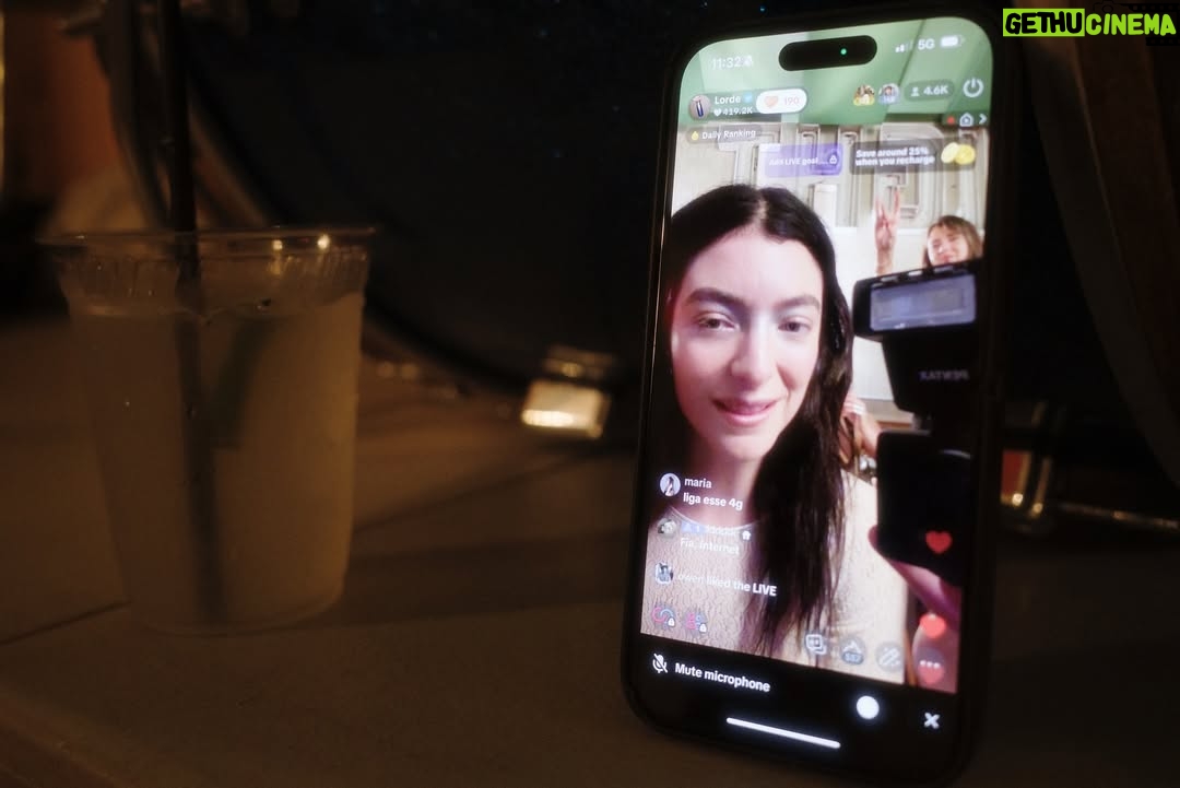 Lorde - 413.4K Likes - Played Virgin in full at Baby’s last night