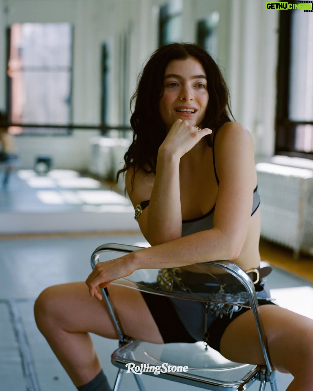 Lorde - 533K Likes - Me for Rolling Stone, shot by one of my best friends, Theo Wenner. This is soooo special to me. Theo has an incredible way of seeing into people, he calls me the hawk lol but I often feel like he’s the one seeing me far clearer than I see myself. In his photos and this beautiful story by Brittany Spanos I recognise the young bean I am right at this moment and I love her and am proud of her. It’s beyond an honour to be on a cover like Rolling Stone’s when it feels this textured and true. Thank you so much