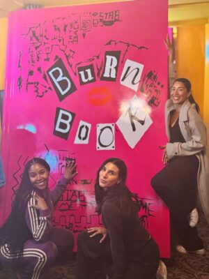 Lorena Andrea Instagram - London life lately 🫶🏽🎭🛍️🪩🥊🐾✨