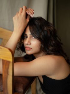Actress Losliya Mariyanesan HD Photos and Wallpapers September 2025