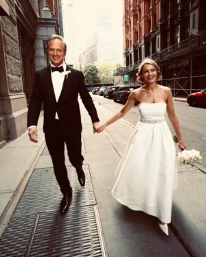 Louise Lombard Instagram - NYC 05-07-25 ❤️❤️