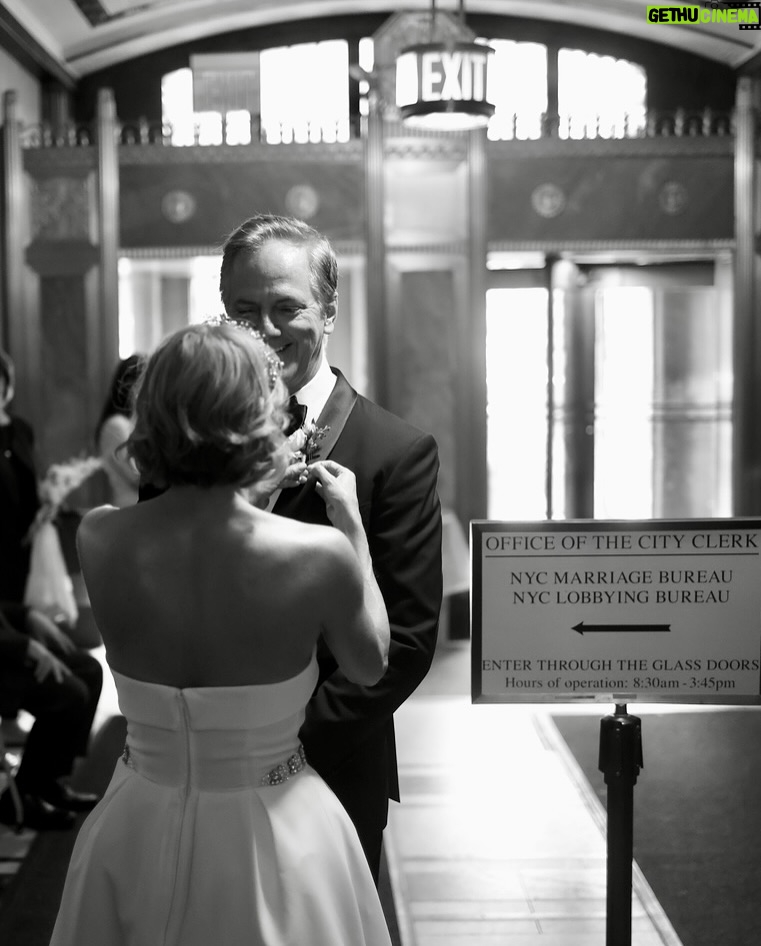 Louise Lombard - 2.9K Likes - NY City Hall ✈️ Paris❤️ 💍