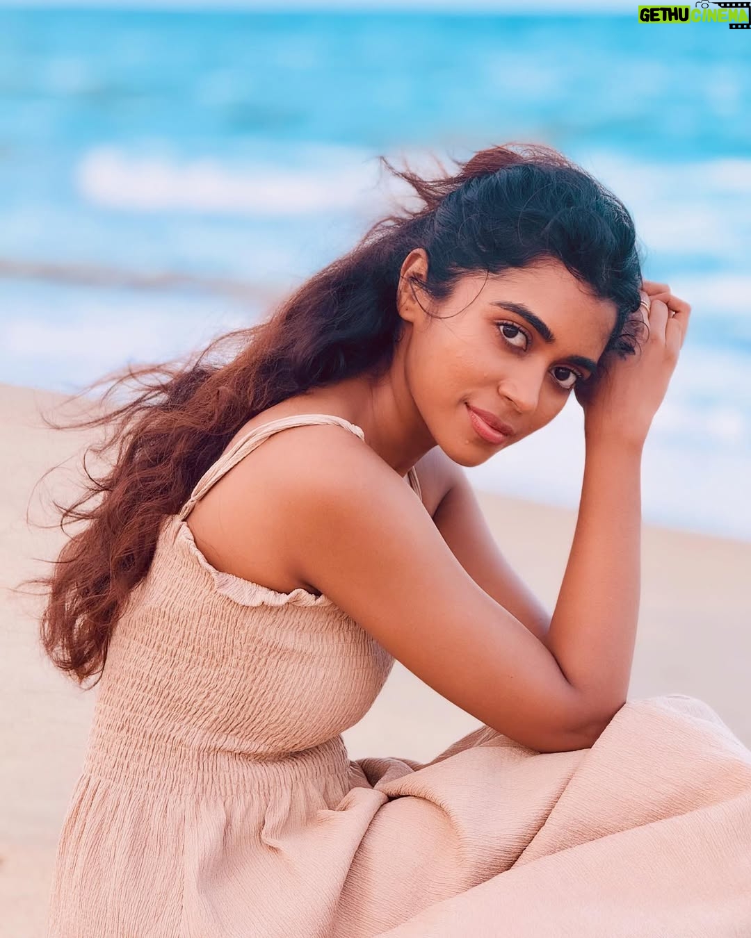 Lovelyn Chandrasekhar - 3.6K Likes - 🐚 🌊

📸: @namritha.mv