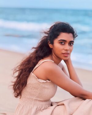 Lovelyn Chandrasekhar Instagram - 🐚 🌊
📸: @namritha.mv