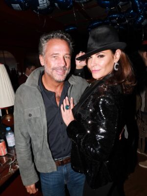 Luann de Lesseps Instagram - Sirius good times with the OGās šCongratulations @radioandyinsta on 10 years! š āØ
#RHONY