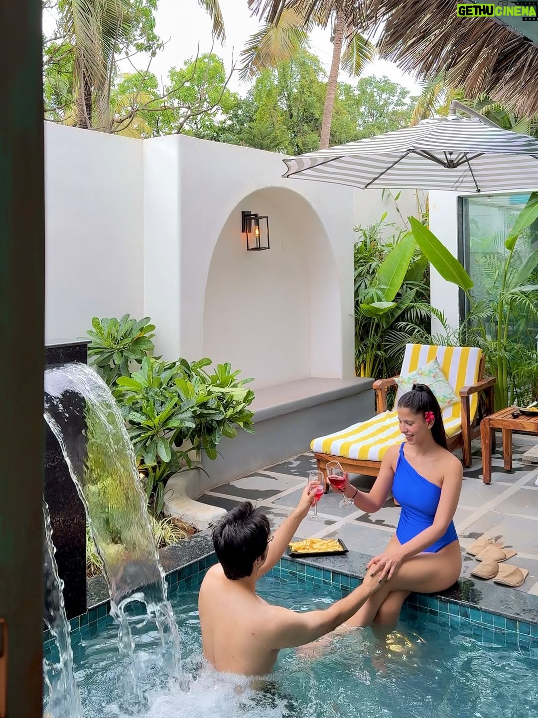 Luckii - 5.4K Likes - A slow dreamy day at our Villa in GOA 🌴👩🏻‍❤️‍💋‍👨🏻 
.
.
#couple #love