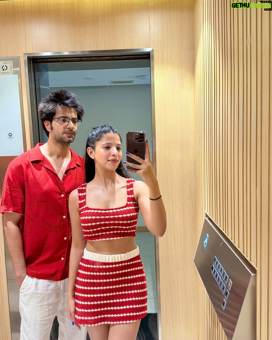 Luckii - 10.8K Likes - Love looks good on US 👩🏻‍❤️‍💋‍👨🏻❤️
.
.
#couple #love