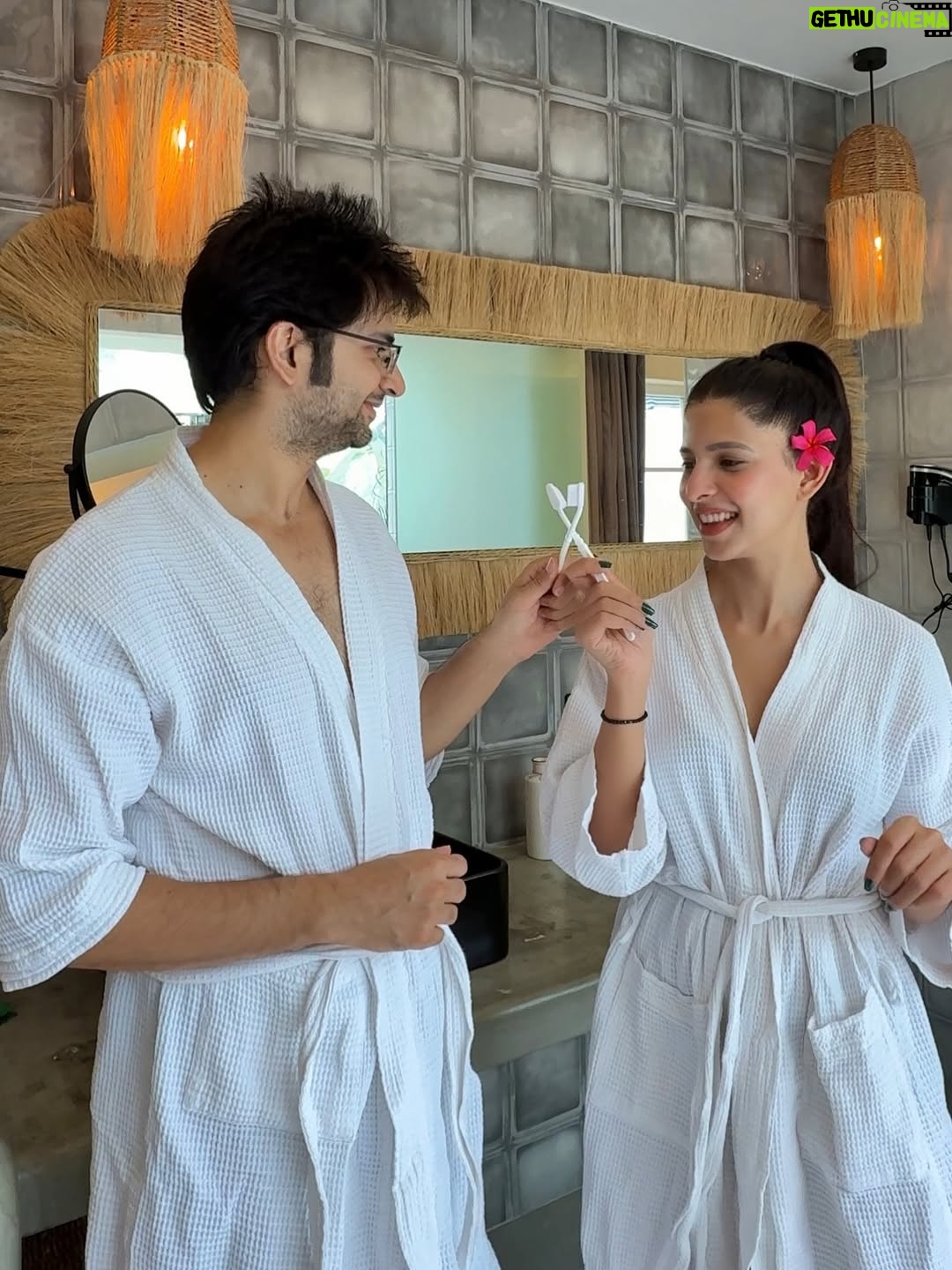 Luckii - 5.4K Likes - A slow dreamy day at our Villa in GOA 🌴👩🏻‍❤️‍💋‍👨🏻 
.
.
#couple #love