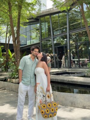 Luckii Instagram - Collecting memories in every corner of the world, together 💕🏝️
.
.
#couple #love #couplegoals #couplelove