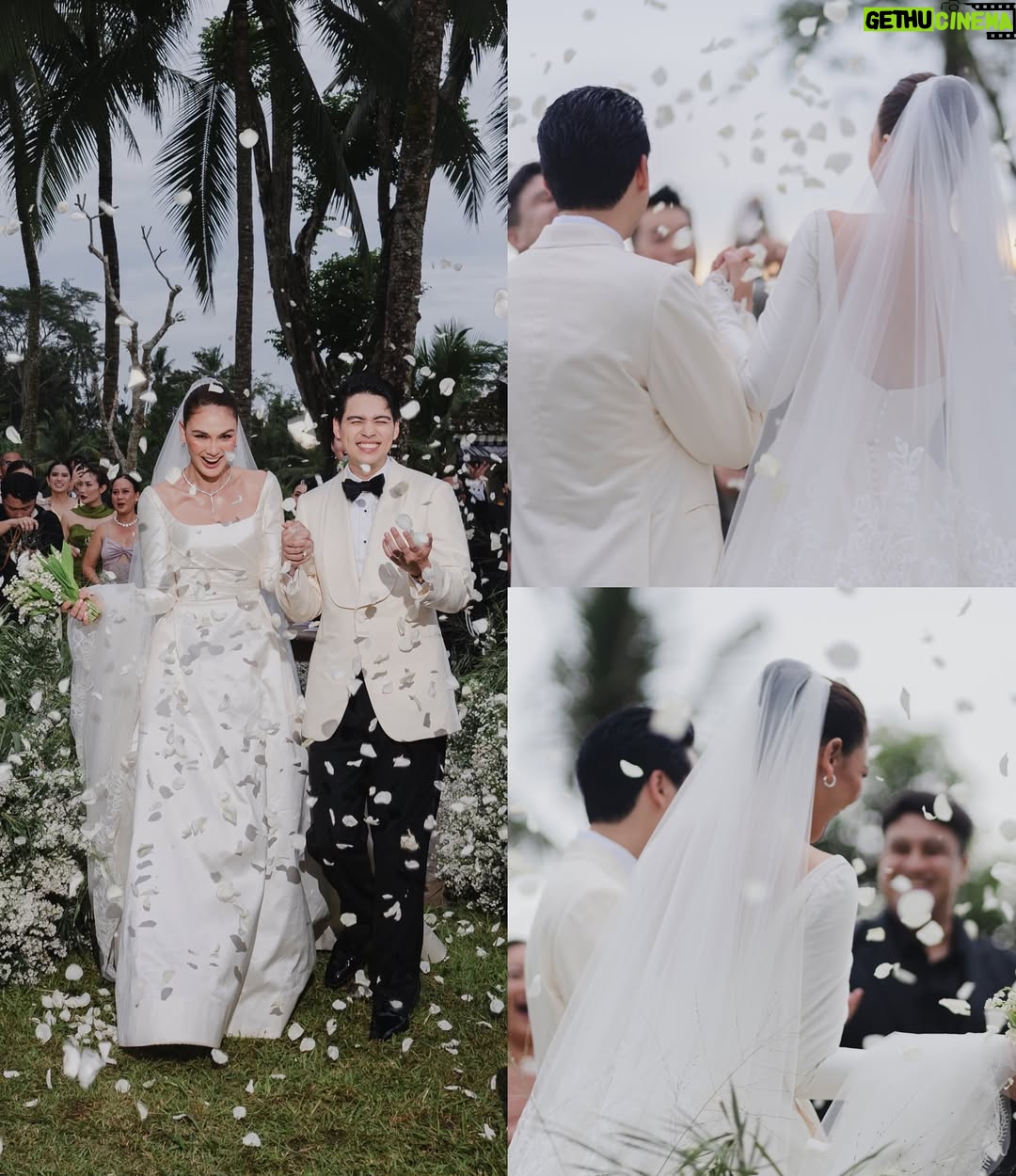 Luna Maya - 795.9K Likes - In the garden of promises, we bloomed as one #ceremony #TheReception 🌸

📸: @derai.studio 

Wedding Planner @paper_diamonds
Show Management @innazcommunique
Wedding venue @comoshambhalaestate
Decorator @tearosewedding
Sound & Lighting @focusproind
-
Principal Photographer & Videographer @derai.studio
Photographer & Videogarpher @iluminen
Photographer @bramsky.bramsky
Content Creation @by_avera @mv.behindthewed
- 
Wedding cake @butter_bali
Stationery Designer & Illustrator @kurniawanhowijaya 
Invitation printing @new.fanda.print
RSVP Management @undangin_com
-
Styled by: @astecat @bimopermadi
Asst Stylist: @lionardychoky 
Ceremony Dress @yeftagunawan
Dinner dress @yeftagunawan
After party dress @jeffrytan
Luna’s Jewellry @bvlgari 
Luna’s make-up @archangelachelsea
Luna’s hair @kieferlippens
Luna’s shoes @rococostore @christianlouboutin @jimmychoo
Maxime shoes @christianlouboutin
Maxime make up @ryanogilvy @rhaydavid
Maxime hair do @ranggayusuf
Maxime Jewelry @franknco_id
Groomsmen attire @wonghangtailor
Groomsmen Suit @samuelwongso

Groomsmen hair do @krisna_endi 
Bridesmaids makeup @cokistrimirah @andychunmakeup @victoria_makeupatelier 
Bridesmaid fabric by @the.designerworkshop 
Bridesmaid hair do @krisna_endi @ine_hairdo_bali 

Skincare prep set @hannaglow.official
Mineral water brides & grooms @jiwaterartesian
- 
Entertainment 
@luxevoirid
 @orangeproductionasia
@phoneafriend.co
@rollportraits
@akustikaentertainment.id

#MOONtotheMAX #LUNAdicintaiMAXIMal