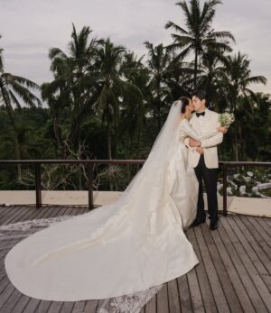 Luna Maya Instagram - In the garden of promises, we bloomed as one #ceremony #TheReception 🌸
📸: @derai.studio
Wedding Planner @paper_diamonds
Show Management @innazcommunique
Wedding venue @comoshambhalaestate
Decorator @tearosewedding
Sound & Lighting @focusproind
-
Principal Photographer & Videographer @derai.studio
Photographer & Videogarpher @iluminen
Photographer @bramsky.bramsky
Content Creation @by_avera @mv.behindthewed
-
Wedding cake @butter_bali
Stationery Designer & Illustrator @kurniawanhowijaya
Invitation printing @new.fanda.print
RSVP Management @undangin_com
-
Styled by: @astecat @bimopermadi
Asst Stylist: @lionardychoky
Ceremony Dress @yeftagunawan
Dinner dress @yeftagunawan
After party dress @jeffrytan
Luna’s Jewellry @bvlgari
Luna’s make-up @archangelachelsea
Luna’s hair @kieferlippens
Luna’s shoes @rococostore @christianlouboutin @jimmychoo
Maxime shoes @christianlouboutin
Maxime make up @ryanogilvy @rhaydavid
Maxime hair do @ranggayusuf
Maxime Jewelry @franknco_id
Groomsmen attire @wonghangtailor
Groomsmen Suit @samuelwongso
Groomsmen hair do @krisna_endi
Bridesmaids makeup @cokistrimirah @andychunmakeup @victoria_makeupatelier
Bridesmaid fabric by @the.designerworkshop
Bridesmaid hair do @krisna_endi @ine_hairdo_bali
Skincare prep set @hannaglow.official
Mineral water brides & grooms @jiwaterartesian
-
Entertainment
@luxevoirid
@orangeproductionasia
@phoneafriend.co
@rollportraits
@akustikaentertainment.id
#MOONtotheMAX #LUNAdicintaiMAXIMal