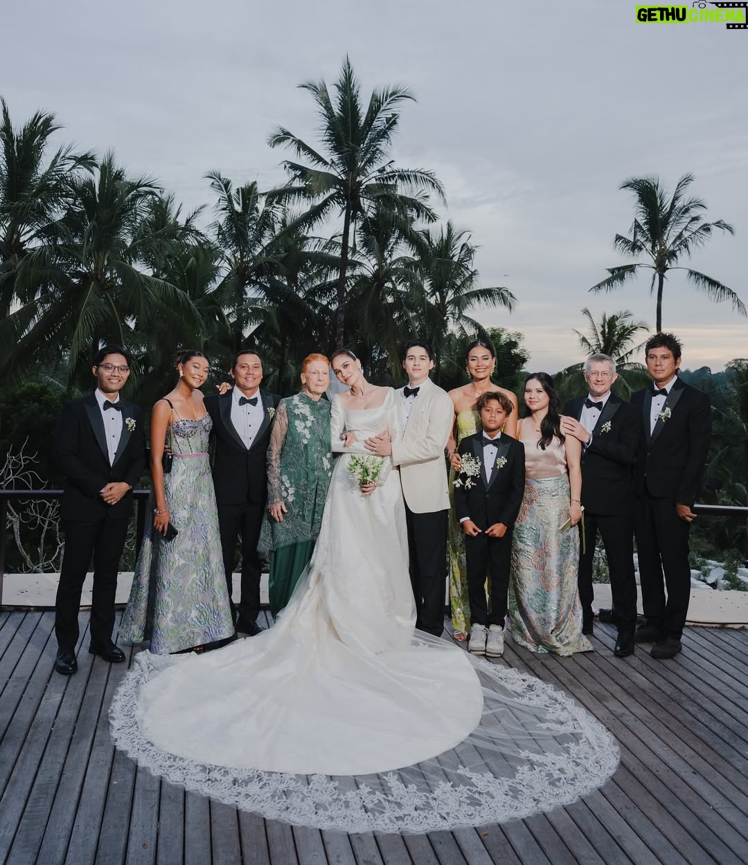 Luna Maya - 795.9K Likes - In the garden of promises, we bloomed as one #ceremony #TheReception 🌸

📸: @derai.studio 

Wedding Planner @paper_diamonds
Show Management @innazcommunique
Wedding venue @comoshambhalaestate
Decorator @tearosewedding
Sound & Lighting @focusproind
-
Principal Photographer & Videographer @derai.studio
Photographer & Videogarpher @iluminen
Photographer @bramsky.bramsky
Content Creation @by_avera @mv.behindthewed
- 
Wedding cake @butter_bali
Stationery Designer & Illustrator @kurniawanhowijaya 
Invitation printing @new.fanda.print
RSVP Management @undangin_com
-
Styled by: @astecat @bimopermadi
Asst Stylist: @lionardychoky 
Ceremony Dress @yeftagunawan
Dinner dress @yeftagunawan
After party dress @jeffrytan
Luna’s Jewellry @bvlgari 
Luna’s make-up @archangelachelsea
Luna’s hair @kieferlippens
Luna’s shoes @rococostore @christianlouboutin @jimmychoo
Maxime shoes @christianlouboutin
Maxime make up @ryanogilvy @rhaydavid
Maxime hair do @ranggayusuf
Maxime Jewelry @franknco_id
Groomsmen attire @wonghangtailor
Groomsmen Suit @samuelwongso

Groomsmen hair do @krisna_endi 
Bridesmaids makeup @cokistrimirah @andychunmakeup @victoria_makeupatelier 
Bridesmaid fabric by @the.designerworkshop 
Bridesmaid hair do @krisna_endi @ine_hairdo_bali 

Skincare prep set @hannaglow.official
Mineral water brides & grooms @jiwaterartesian
- 
Entertainment 
@luxevoirid
 @orangeproductionasia
@phoneafriend.co
@rollportraits
@akustikaentertainment.id

#MOONtotheMAX #LUNAdicintaiMAXIMal