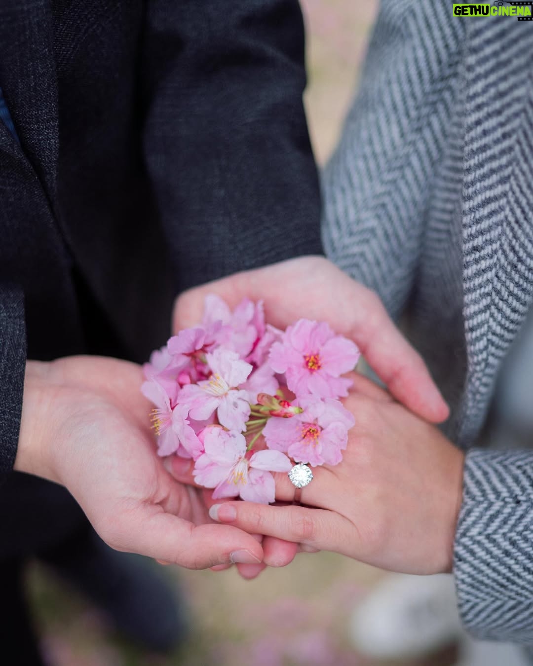 Luna Maya - 2.2 Million Likes - With a heart overflowing with love, I say YES—to you, to this beautiful journey we’re writing together, to forever.🌸🤍💚 

Thank you @derai.studio for catching our moments 🥰