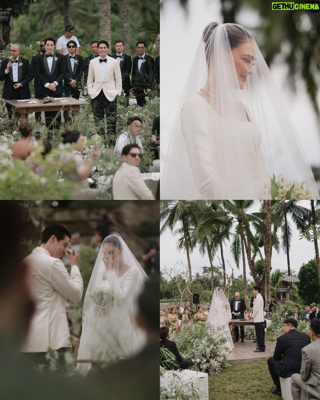 Luna Maya - 795.9K Likes - In the garden of promises, we bloomed as one #ceremony #TheReception 🌸

📸: @derai.studio 

Wedding Planner @paper_diamonds
Show Management @innazcommunique
Wedding venue @comoshambhalaestate
Decorator @tearosewedding
Sound & Lighting @focusproind
-
Principal Photographer & Videographer @derai.studio
Photographer & Videogarpher @iluminen
Photographer @bramsky.bramsky
Content Creation @by_avera @mv.behindthewed
- 
Wedding cake @butter_bali
Stationery Designer & Illustrator @kurniawanhowijaya 
Invitation printing @new.fanda.print
RSVP Management @undangin_com
-
Styled by: @astecat @bimopermadi
Asst Stylist: @lionardychoky 
Ceremony Dress @yeftagunawan
Dinner dress @yeftagunawan
After party dress @jeffrytan
Luna’s Jewellry @bvlgari 
Luna’s make-up @archangelachelsea
Luna’s hair @kieferlippens
Luna’s shoes @rococostore @christianlouboutin @jimmychoo
Maxime shoes @christianlouboutin
Maxime make up @ryanogilvy @rhaydavid
Maxime hair do @ranggayusuf
Maxime Jewelry @franknco_id
Groomsmen attire @wonghangtailor
Groomsmen Suit @samuelwongso

Groomsmen hair do @krisna_endi 
Bridesmaids makeup @cokistrimirah @andychunmakeup @victoria_makeupatelier 
Bridesmaid fabric by @the.designerworkshop 
Bridesmaid hair do @krisna_endi @ine_hairdo_bali 

Skincare prep set @hannaglow.official
Mineral water brides & grooms @jiwaterartesian
- 
Entertainment 
@luxevoirid
 @orangeproductionasia
@phoneafriend.co
@rollportraits
@akustikaentertainment.id

#MOONtotheMAX #LUNAdicintaiMAXIMal