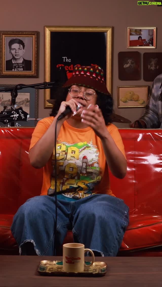 MALAYA - 5.4K Likes - @malayatinab performs “Sticky Fingers” Live on @redcouchshow 🔥

Full performance on YouTube❤️