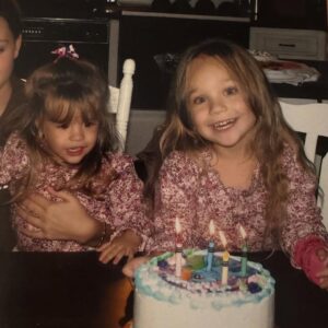 Actress Mackenzie Ziegler HD Photos and Wallpapers October 2025