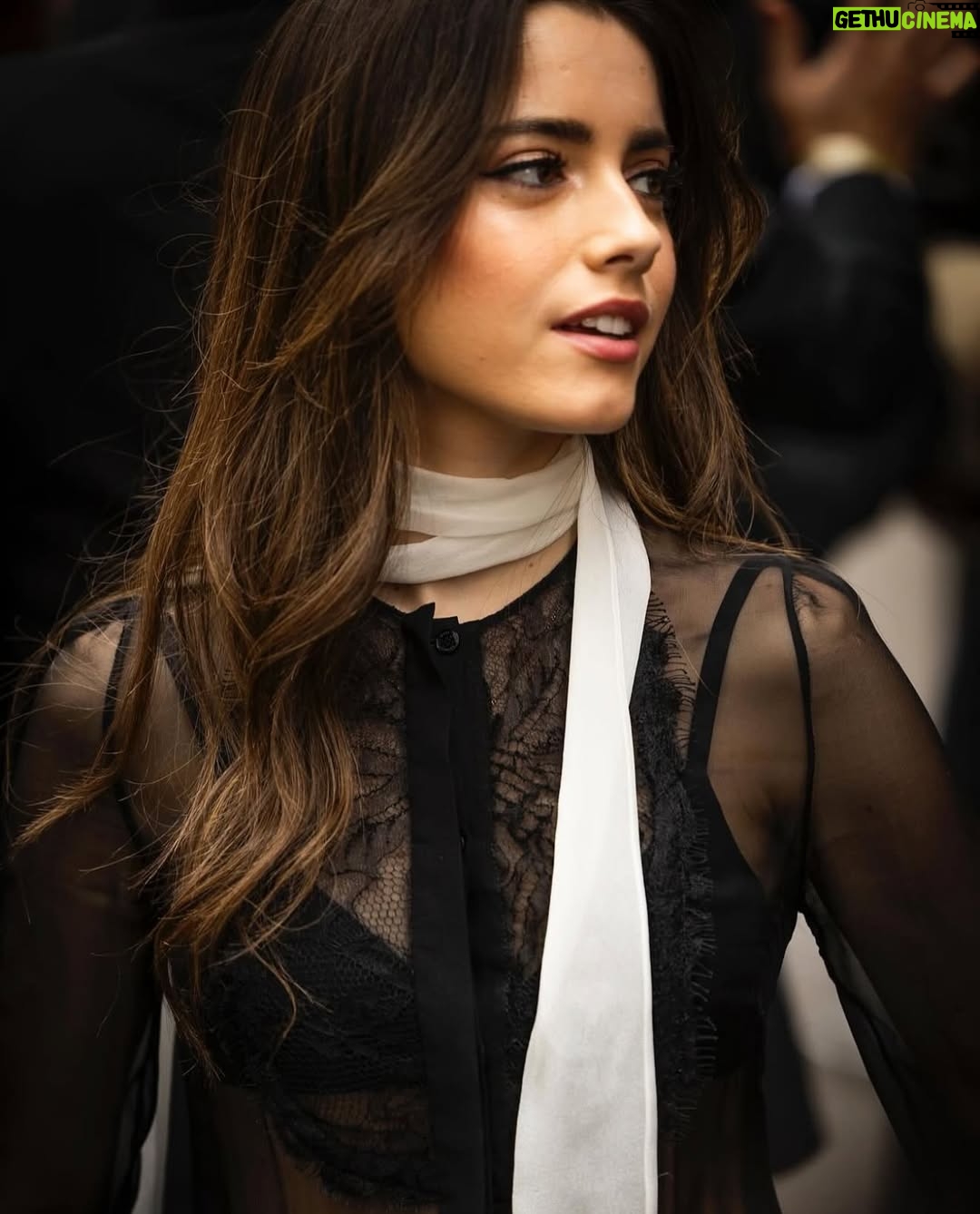 Madalena Aragão - 78.8K Likes - Chaque recoin de Paris respirait la magie…
Ce jour-là, je ne l’oublierai jamais.
Merci infiniment @giambattistavalliparis pour tant de magie 🥹🤍

photos: 
@sungreen_photography
@olivertucker23
@scaransirapha 
@francoisgoize 
@danieleschiavello