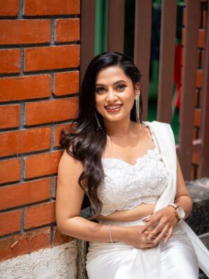 Madhumitha H Instagram - In my white era 🤍🦢🪞

MUA - @vibah_artistry 
Hairstylist- @hairbyswarna 
Outfit - @papilioforyou 
Shot by - @shoutout_campus 

#white #awards #jfw #whitedress