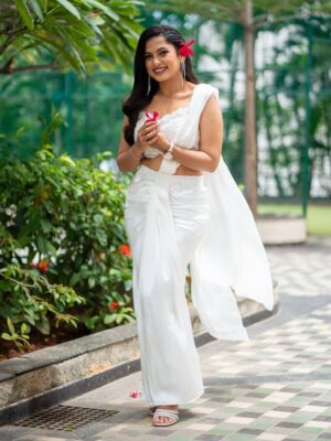Madhumitha H Instagram - In my white era 🤍🦢🪞

MUA - @vibah_artistry 
Hairstylist- @hairbyswarna 
Outfit - @papilioforyou 
Shot by - @shoutout_campus 

#white #awards #jfw #whitedress