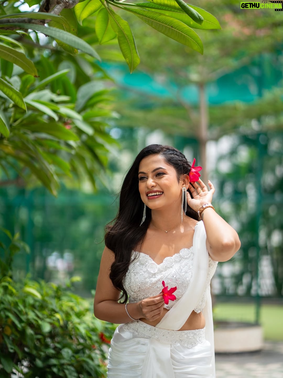 Madhumitha H - 47.2K Likes - In my white era 🤍🦢🪞

MUA - @vibah_artistry 
Hairstylist- @hairbyswarna 
Outfit - @papilioforyou 
Shot by - @shoutout_campus 

#white #awards #jfw #whitedress