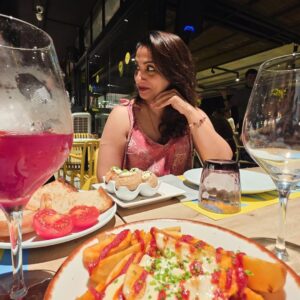 Madhurani Gokhale Instagram - Best 6 of the day .
Day 6 . BARCELONA 

#spaintrip