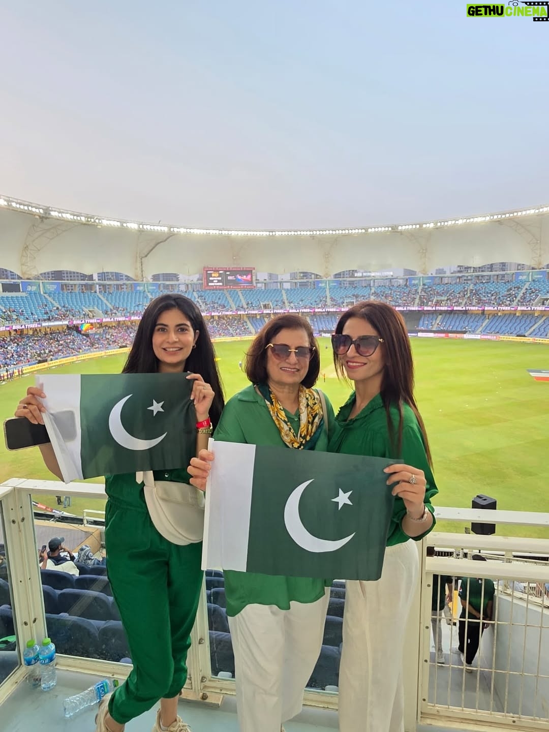 Madiha Iftikhar - 6.9K Likes - Tum jeetu ya haro Suno
Hamein tumse pyar hai 💚💚🇵🇰🇵🇰

@zainab_shahidk @shizzlemeerza 

#madihaiftikhar #pakvsind #asiacup2025 #dubai #dubai🇦🇪 #uae #cricket #moments #friends #family #cheer #pakistan #india #pakistancricketteam #💚 #pakistan🇵🇰 #game #proudpakistani