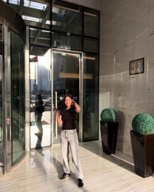 Madiha Imam Instagram - 🕺