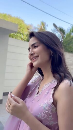 Madiha Imam Instagram - Eid’25 ✨✨✨✨