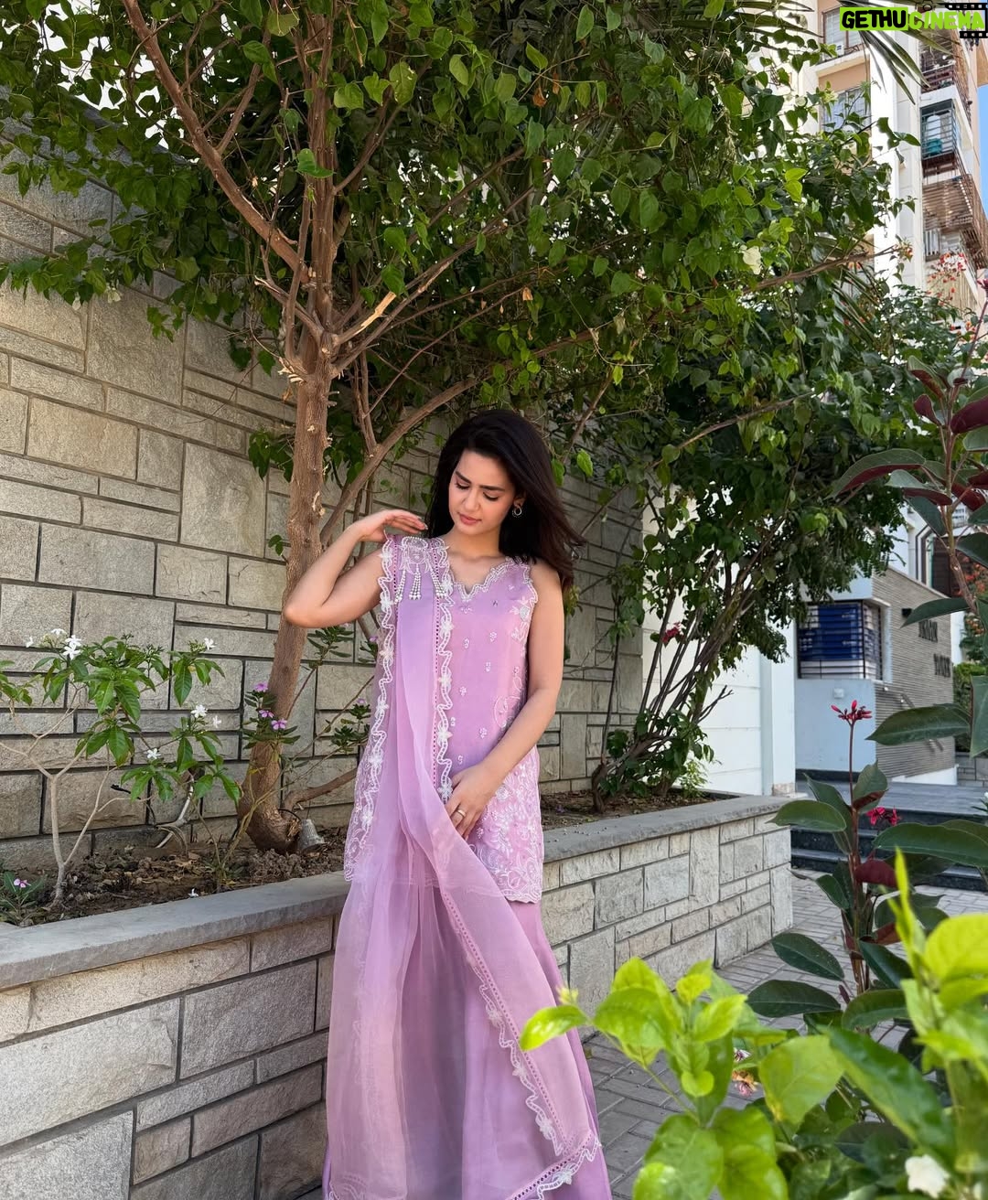 Madiha Imam - 21.4K Likes - Eid’25 in @farahtalibaziz 🌸