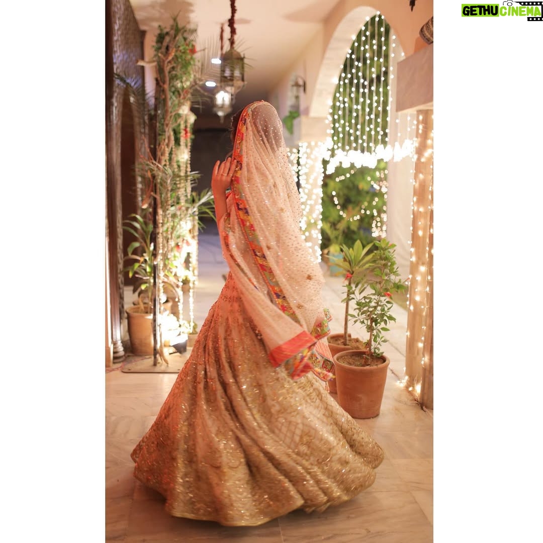 Madiha Imam - 55.2K Likes - Sparkle sparkle ✨✨
.
.
.
.
“It isn’t a dress it’s art” @nomiansari 👗💃🏻
