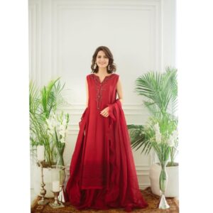 Madiha Imam Instagram - ♥️
.
.
.
.
@farahtalibaziz
@areebamansoor_
@filigreecollection