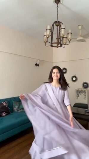 Madiha Imam Instagram - To forever falling down while twirling and never being a girly girl 
🧒🏻

💃: @zarashahjahanofficial