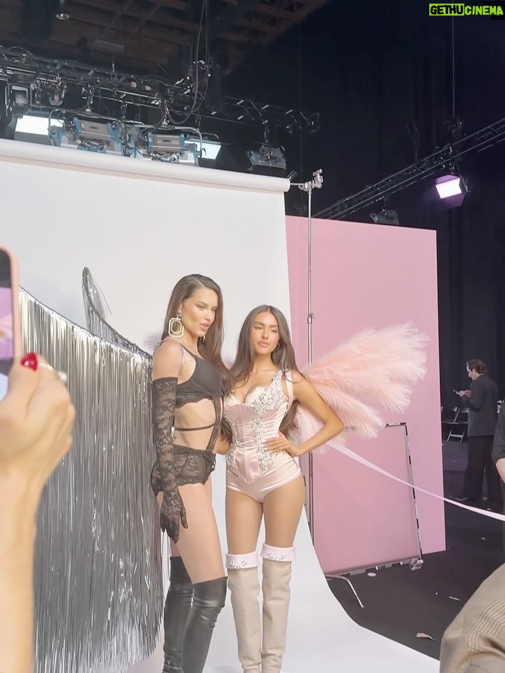 Madison Beer - 2.9 Million Likes - no but really what’s the secret