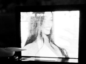 Madison Beer Instagram - the flowers say hello