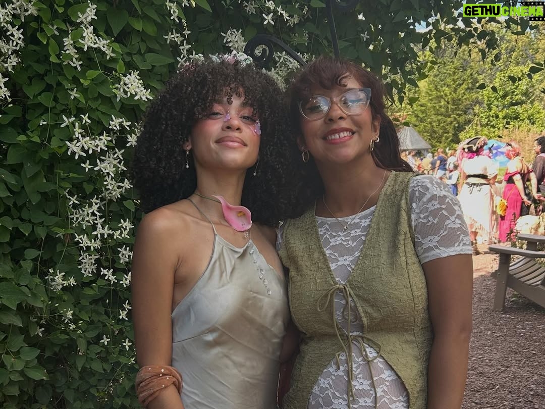 Madison Reyes - 104.2K Likes - Summer is clearly not over yet, had a blast this weekend going up to pa’s renaissance faire, anyone been before?