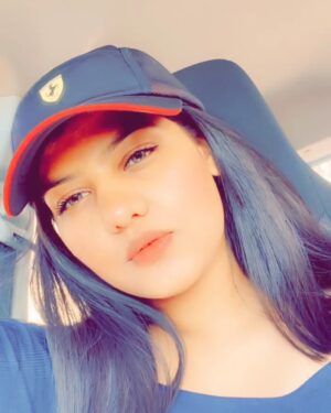 Mahak Yadav Instagram - 𝙴𝚈𝙴 𝙲𝙾𝙽𝚃𝙰𝙲𝚃 𝚃𝙷𝙴𝙽 𝚃𝙷𝙰𝚃 𝙻𝙸𝚃𝚃𝙻𝙴 𝚂𝙼𝙸𝙻𝙴. 👀☺️