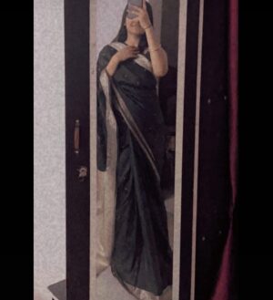 Mahak Yadav Instagram - 𝙴𝚇𝙿𝙴𝙲𝚃 𝙽𝙾𝚃𝙷𝙸𝙽𝙶 
𝙰𝙿𝙿𝚁𝙴𝙲𝙸𝙰𝚃𝙴 𝙴𝚅𝙴𝚁𝚈𝚃𝙷𝙸𝙽𝙶 🖤