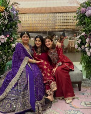 Maheep Kapoor Instagram - ❤️❤️❤️ @anshulakapoor ❤️ @rohanthakkar1511 ❤️❤️❤️