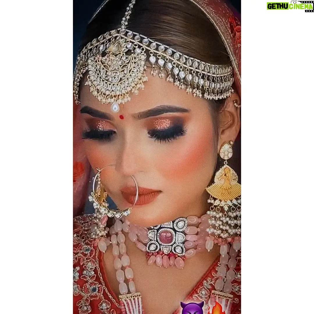 Mahi Khan - 6.8K Likes - Cuteness 😍♥️
Fav. makeup artist 😍 :- @makeovers_by_avneet