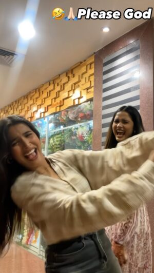 Mahi Khan Instagram - Tag ur friend 😂Tag ❤️

#allykhan #allykhan623 #allyfam #instagram #explorepage#bff #bestfriends #friendship #friends #bestfriendsforever #love