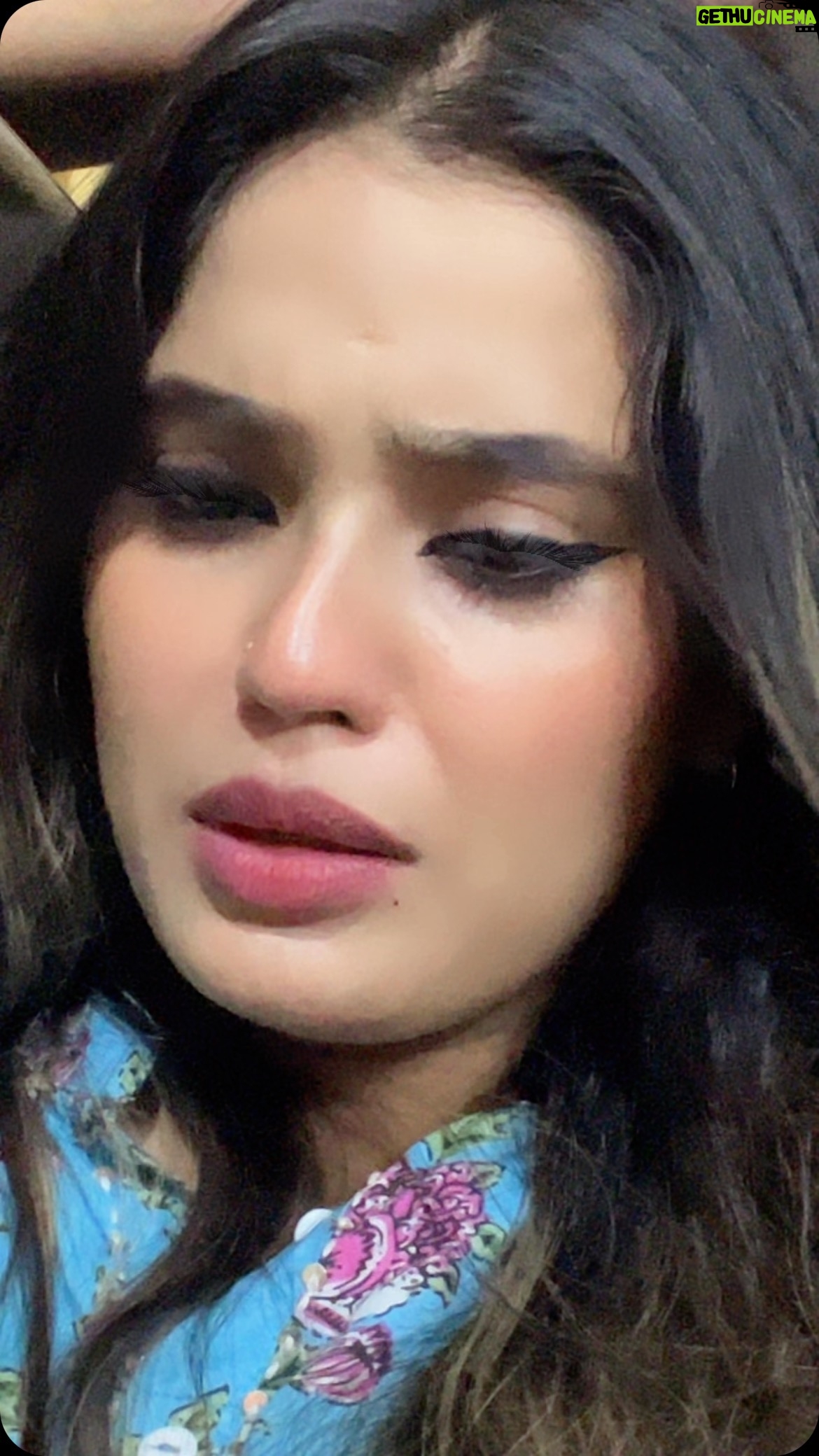 Mahi Khan - 851 Likes - 