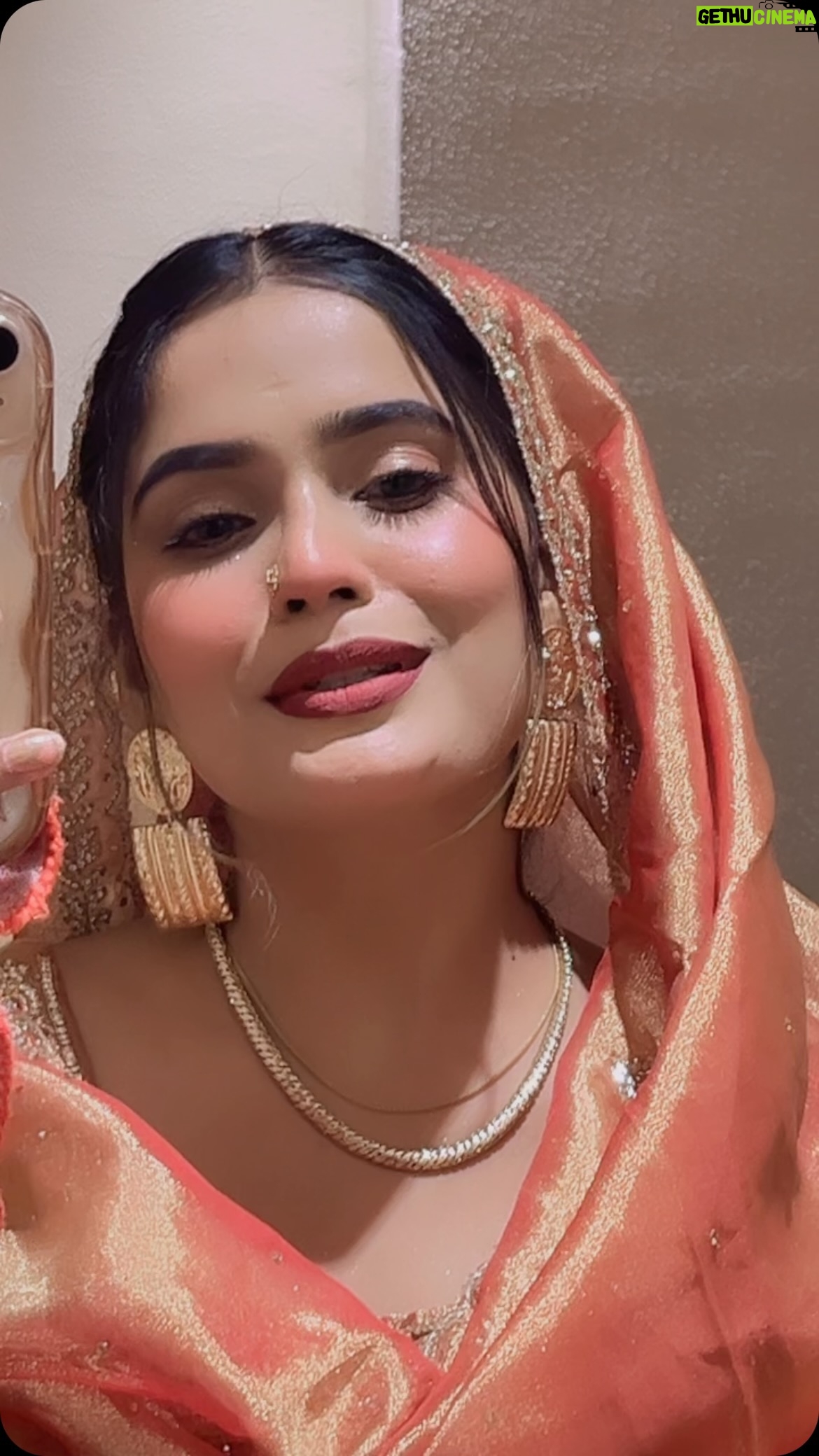 Mahi Khan - 5.3K Likes - 