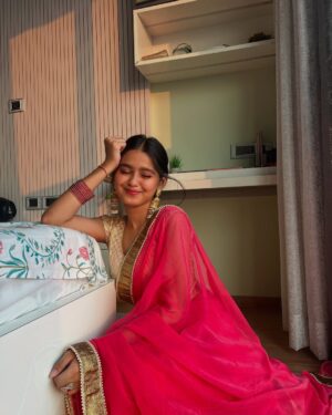 Mahi Singh Instagram - ❤️
.
.
#saree #post #traditional #newpost #explore #instagood #instagram #indianwear #mahisinghviofficial