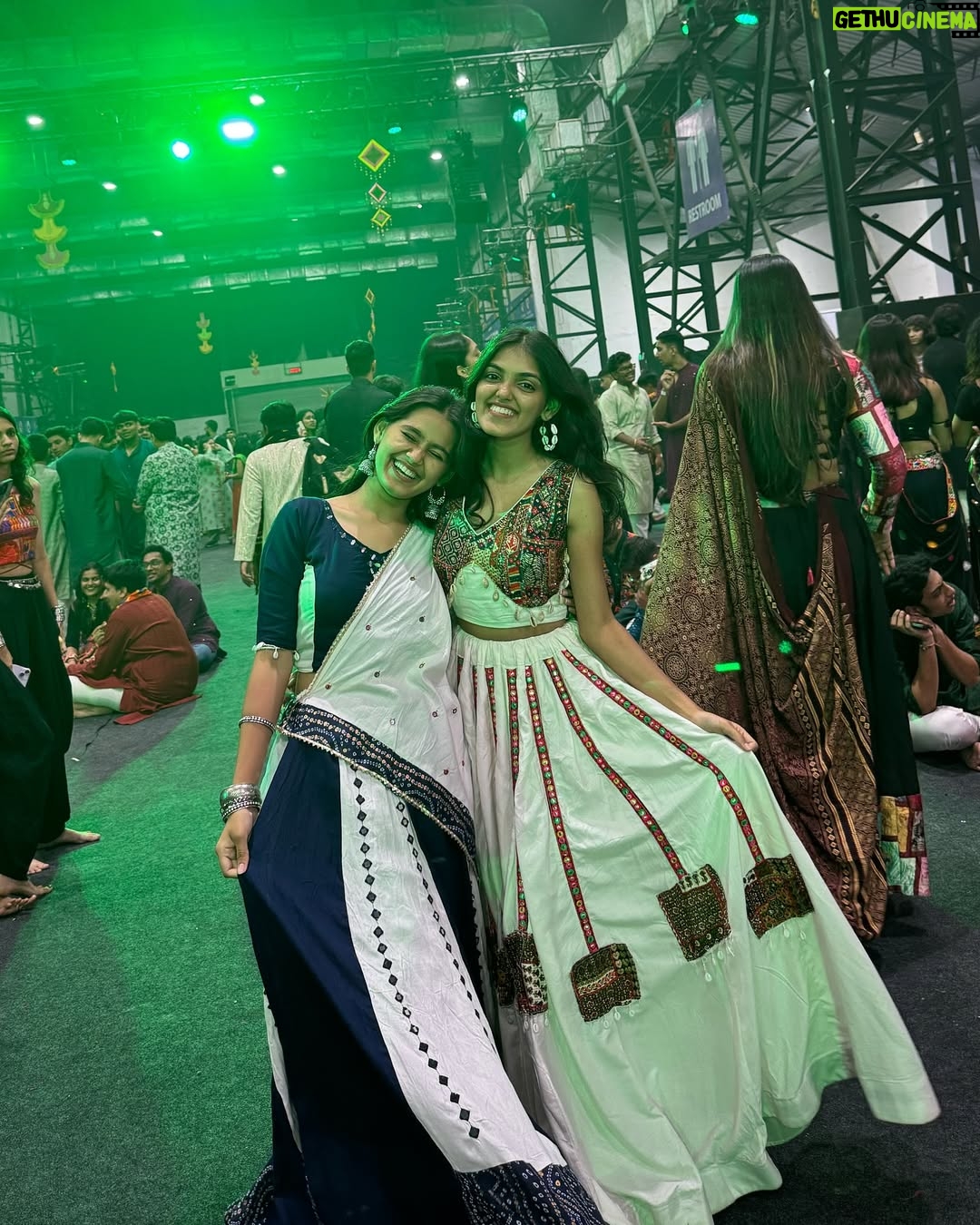 Mahi Singh - 10.7K Likes - happiest birthdayyy kitudeee💕
@preksha_1310 

#birthday #birthdaypost #sister #smile #instagood #newpost #mahisinghviofficial